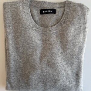 Nadaam cashmere crewneck sweater, light gray melange, medium